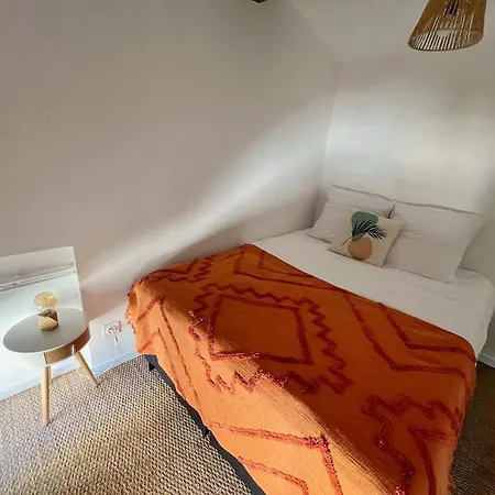 Duplex 2 Chambres, Centre Historique Apartment *